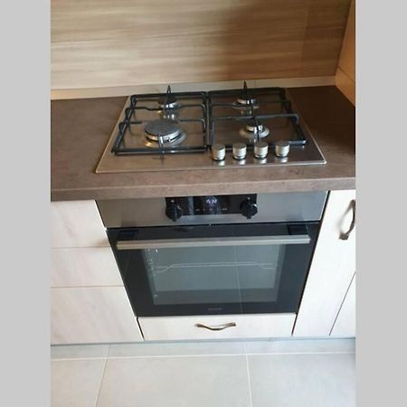 Ferienwohnung Confort Studio With A Marvelous Kitchen Bukarest Exterior foto